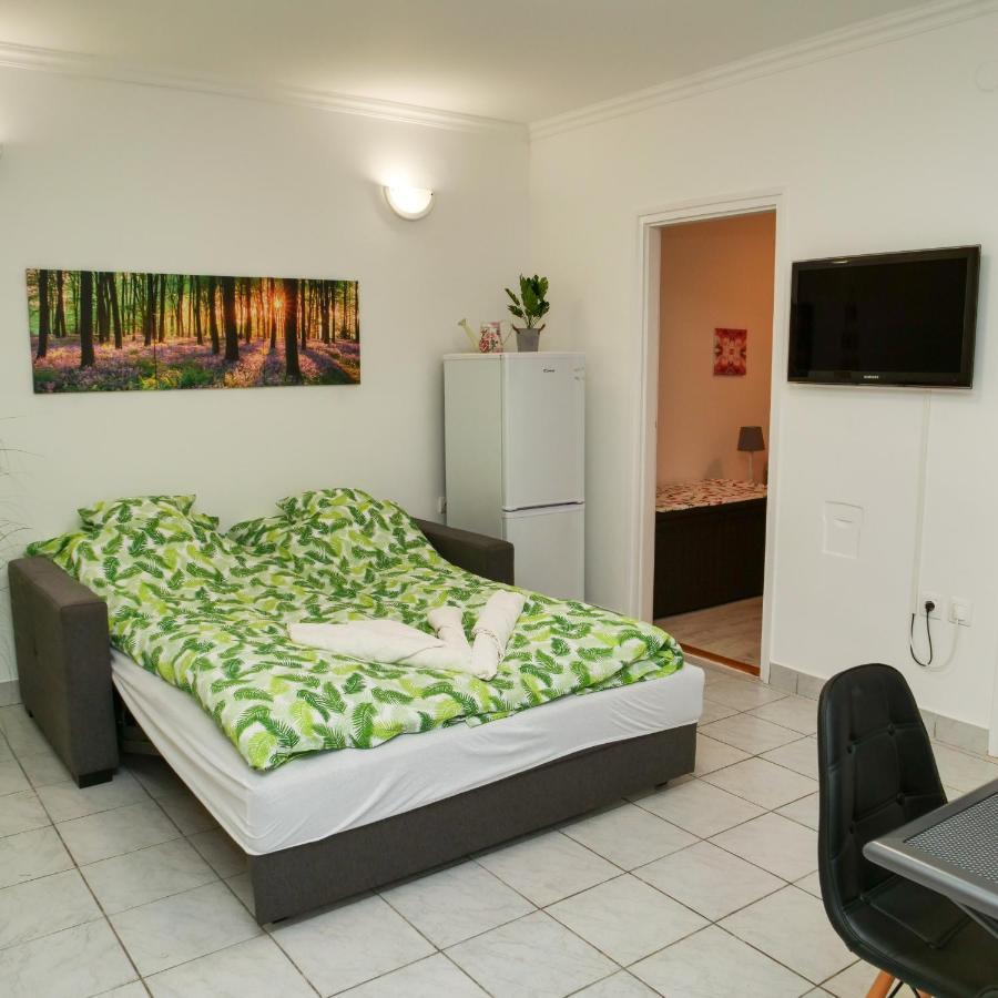 Cseresznyes Apartman Berekfürdő Dış mekan fotoğraf